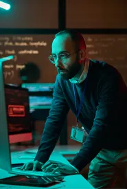 cyber security man with laptop